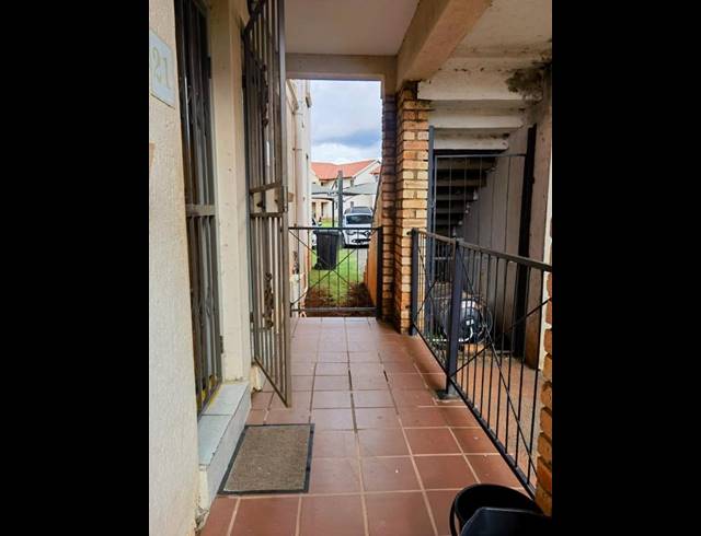 2 BEDROOM APARTMENT FOR SALE IN GROBLERPARK